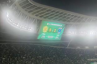 Man Utd: Lima và Casemiro có thể trở lại muộn hơn dự kiến
